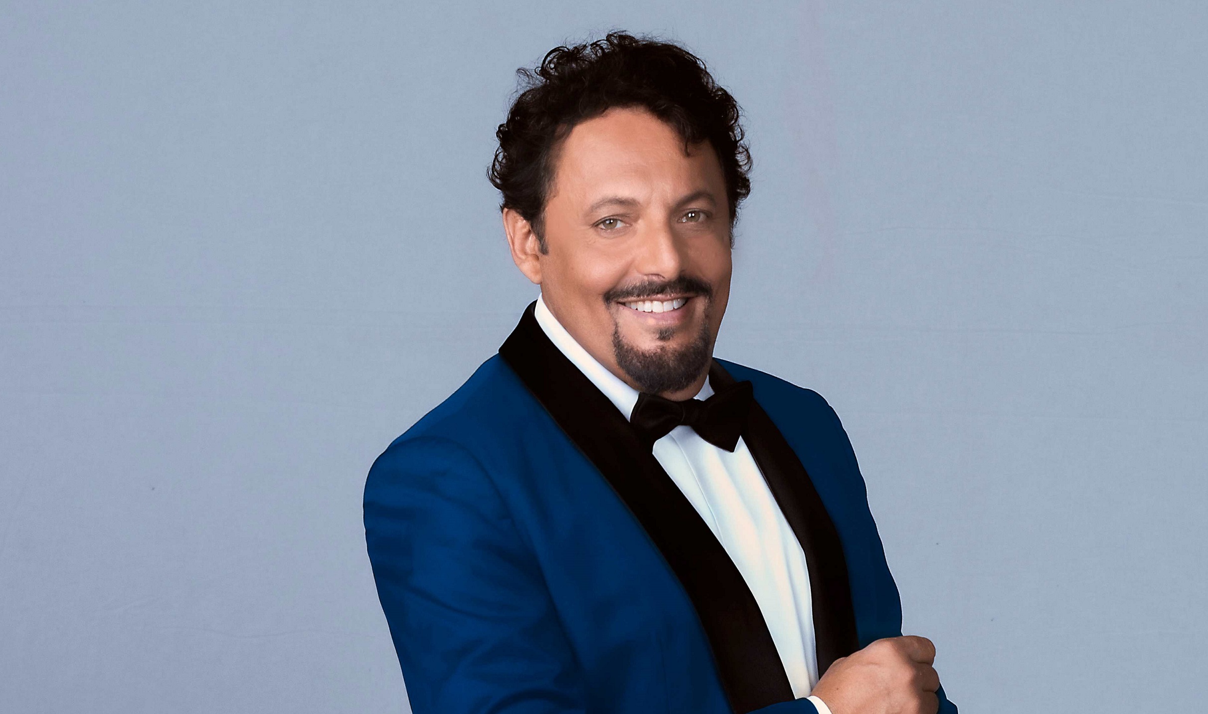 Enrico Brignano inaugura l'Arena del Mare BCC Roma a Sabaudia