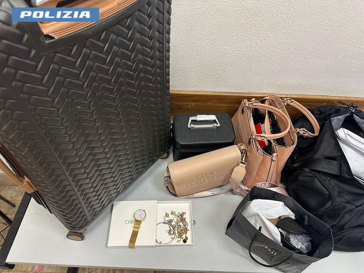 Rapinatori di auto arrestati in zona Colosseo