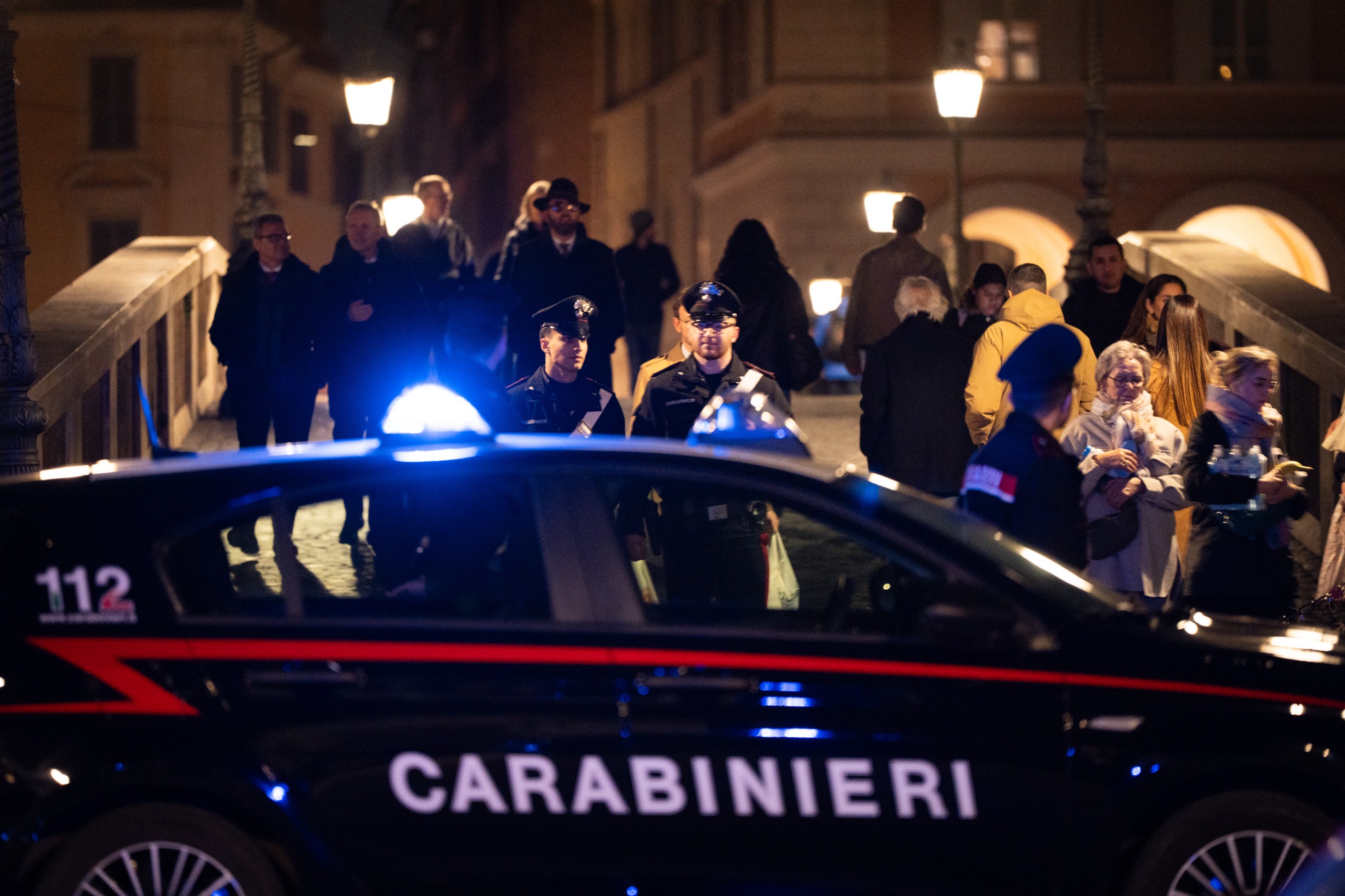 Parapiglia nella notte a Trastevere: furto sventato dai Carabinieri