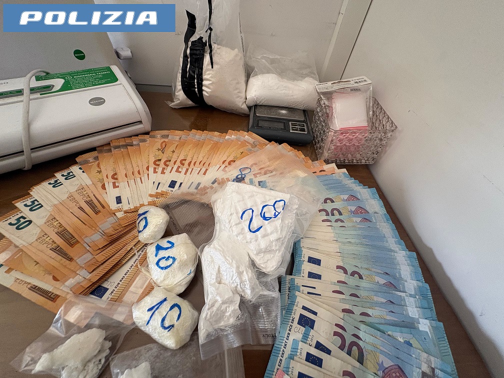 Spaccio a domicilio sventato dalla polizia a Primavalle