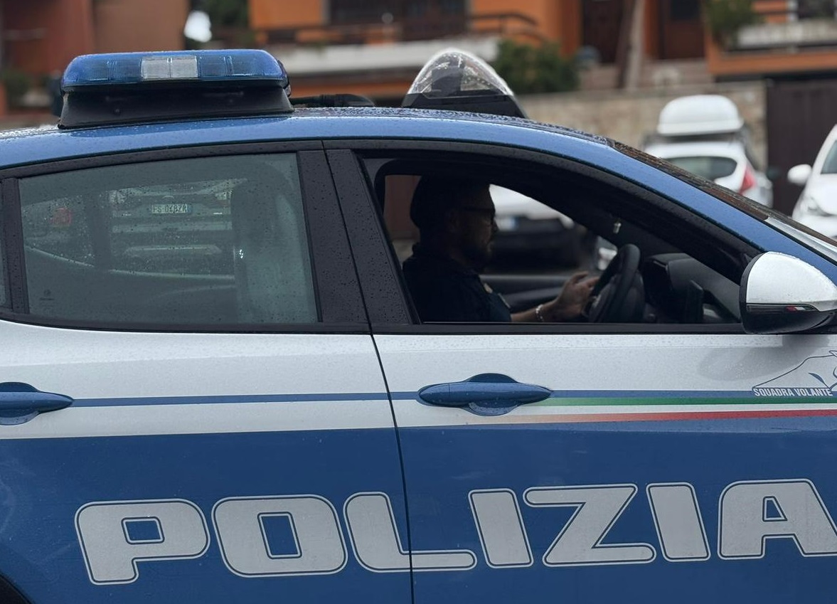 Fuggiasco rintracciato dalla Polizia nel parco di via Aguzzano