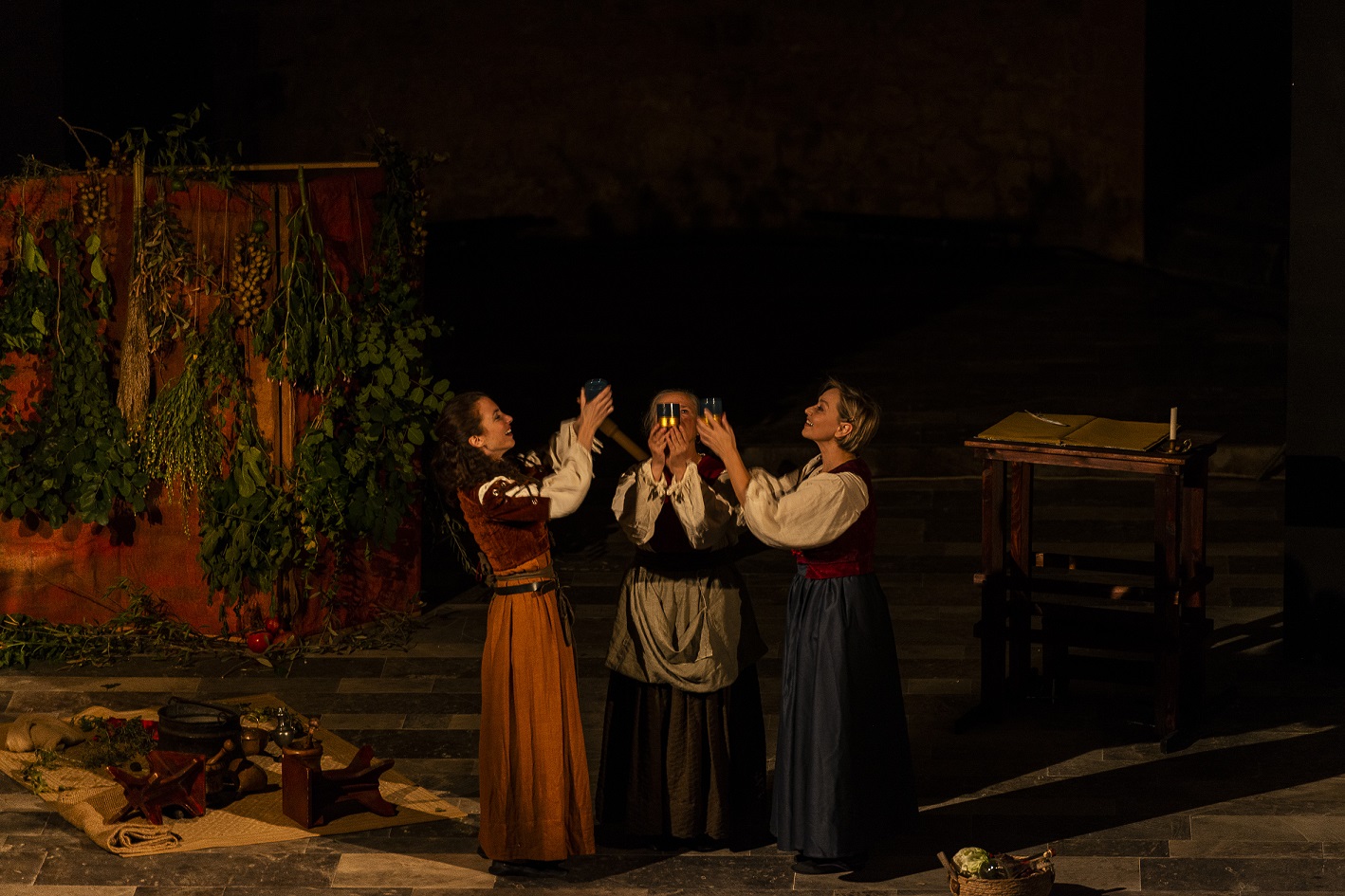 Herbarie. Le chiamavano streghe il 16 novembre all’Auditorium Pasquale De Angelis