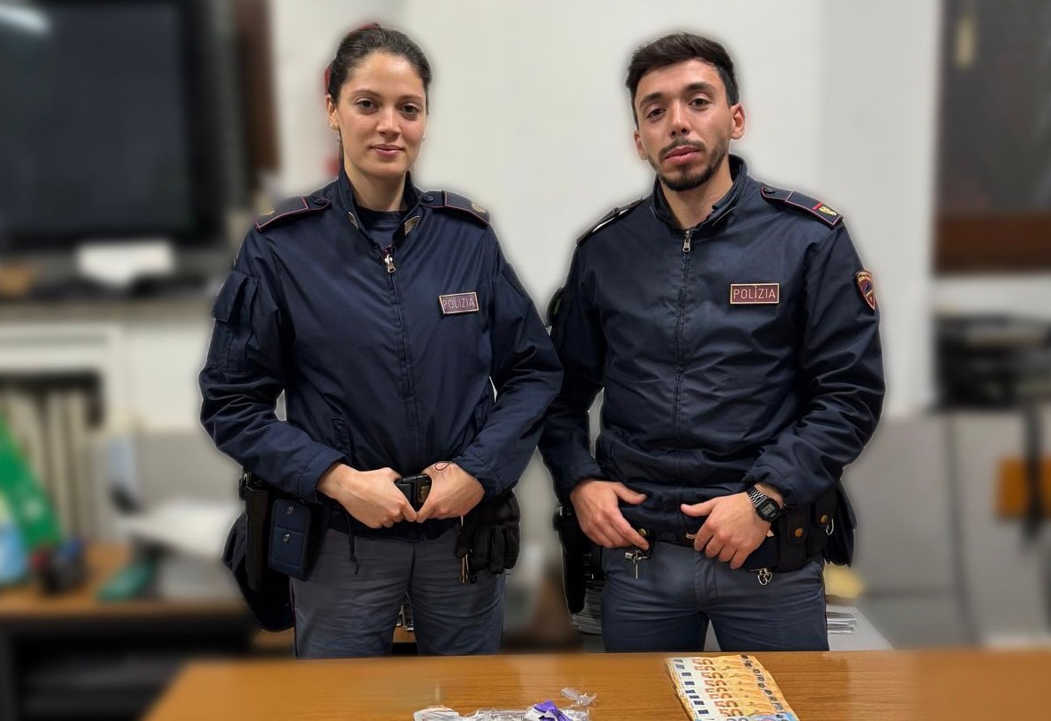 Ordini via social, consegne rapide: delivery di cocaina fermato nel cuore di Roma