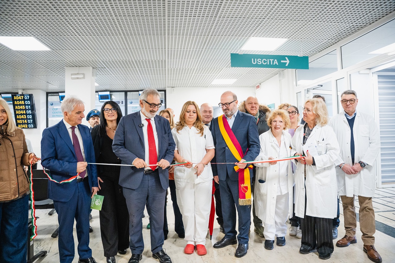 Il presidente della Regione Lazio Rocca inaugura la Casa della Comunità “Bresadola”