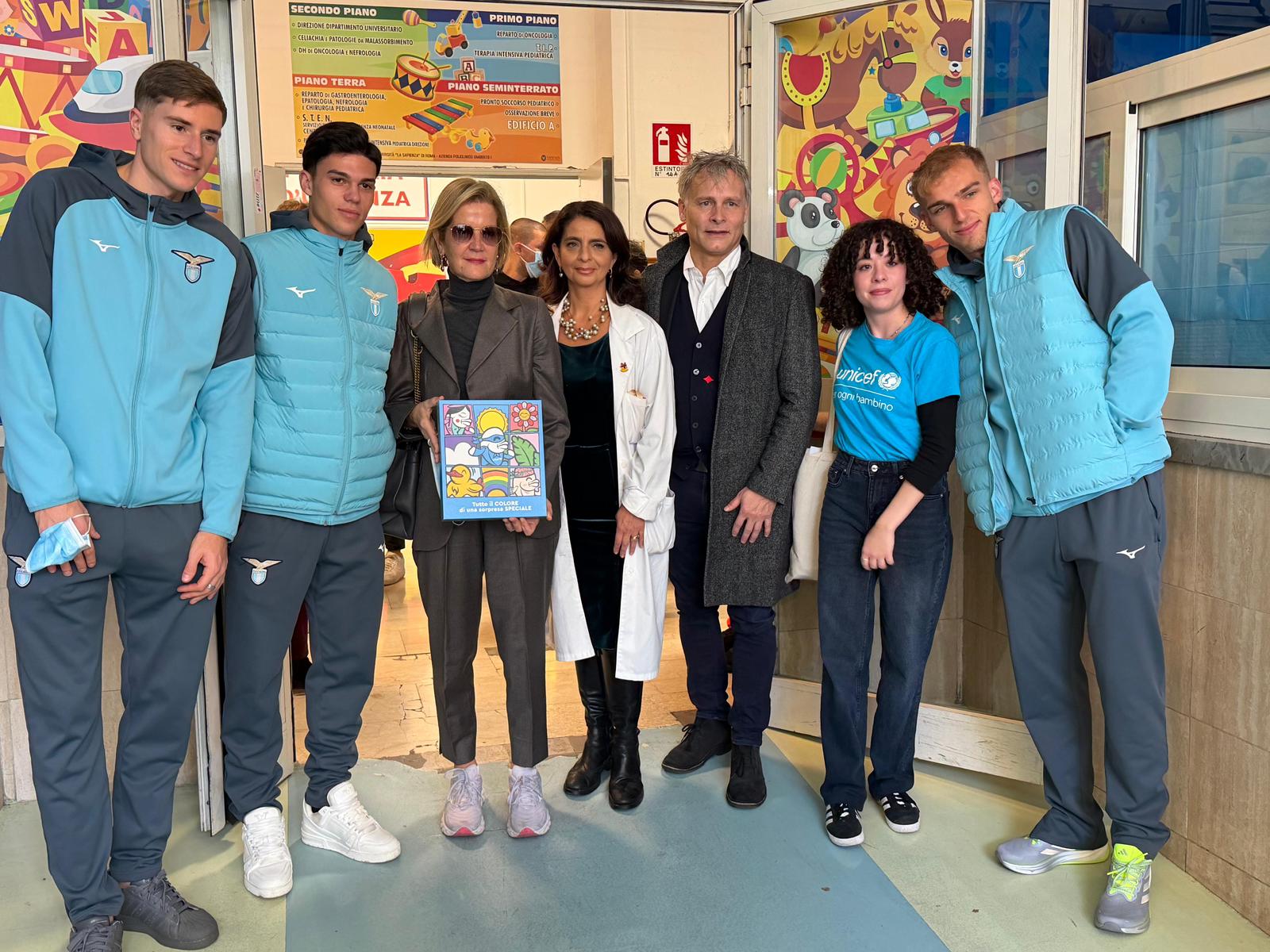 Al Policlinico Umberto I il "Regalo sospeso" con i giocatori della Lazio