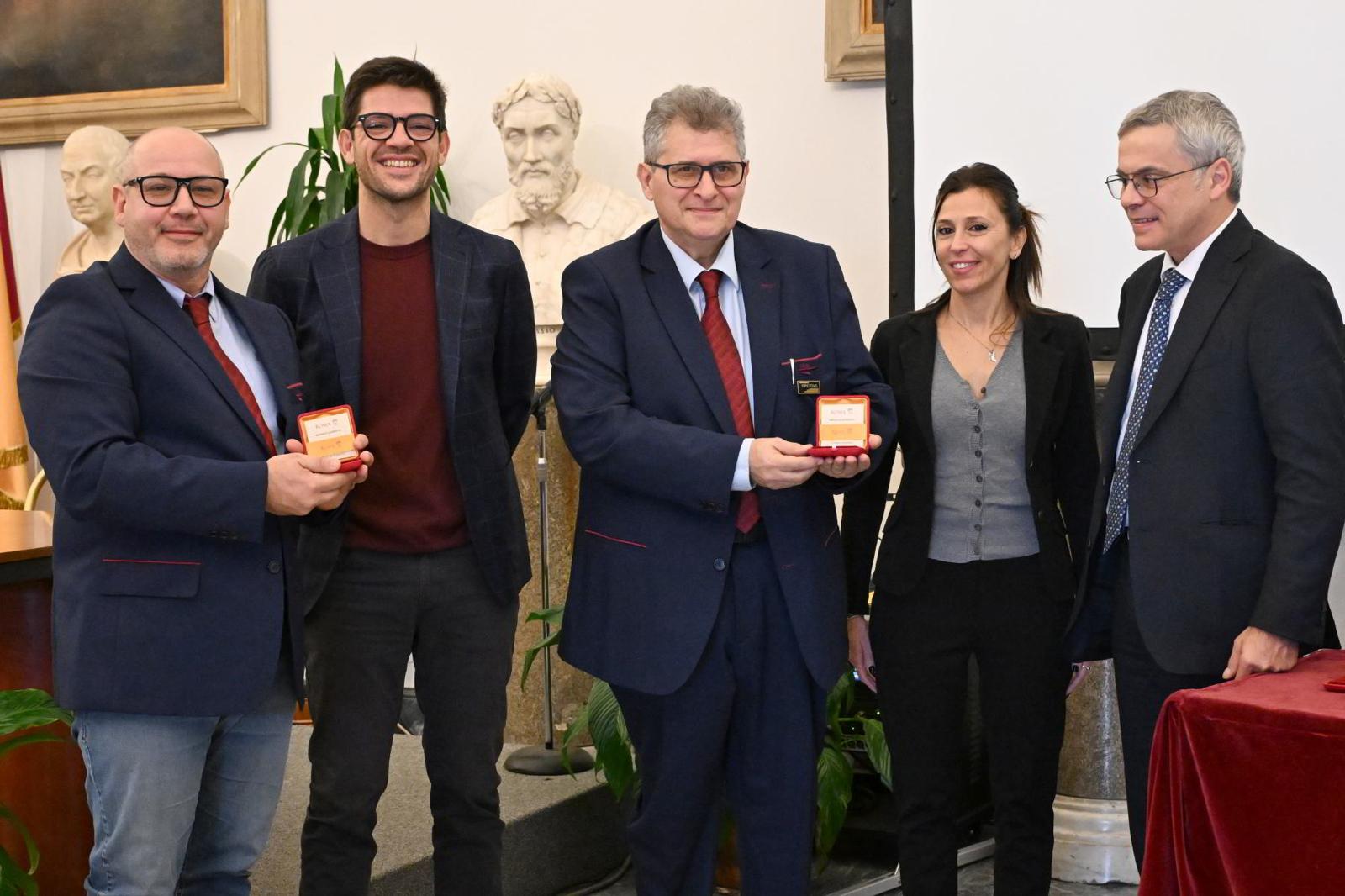 Il Sindaco Gualtieri ha premiato autisti e tassisti meritevoli in Campidoglio
