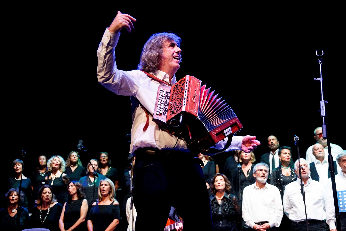 Dall’Orchestra Popolare Italiana e il Coro Popolare "ChiaraStella"