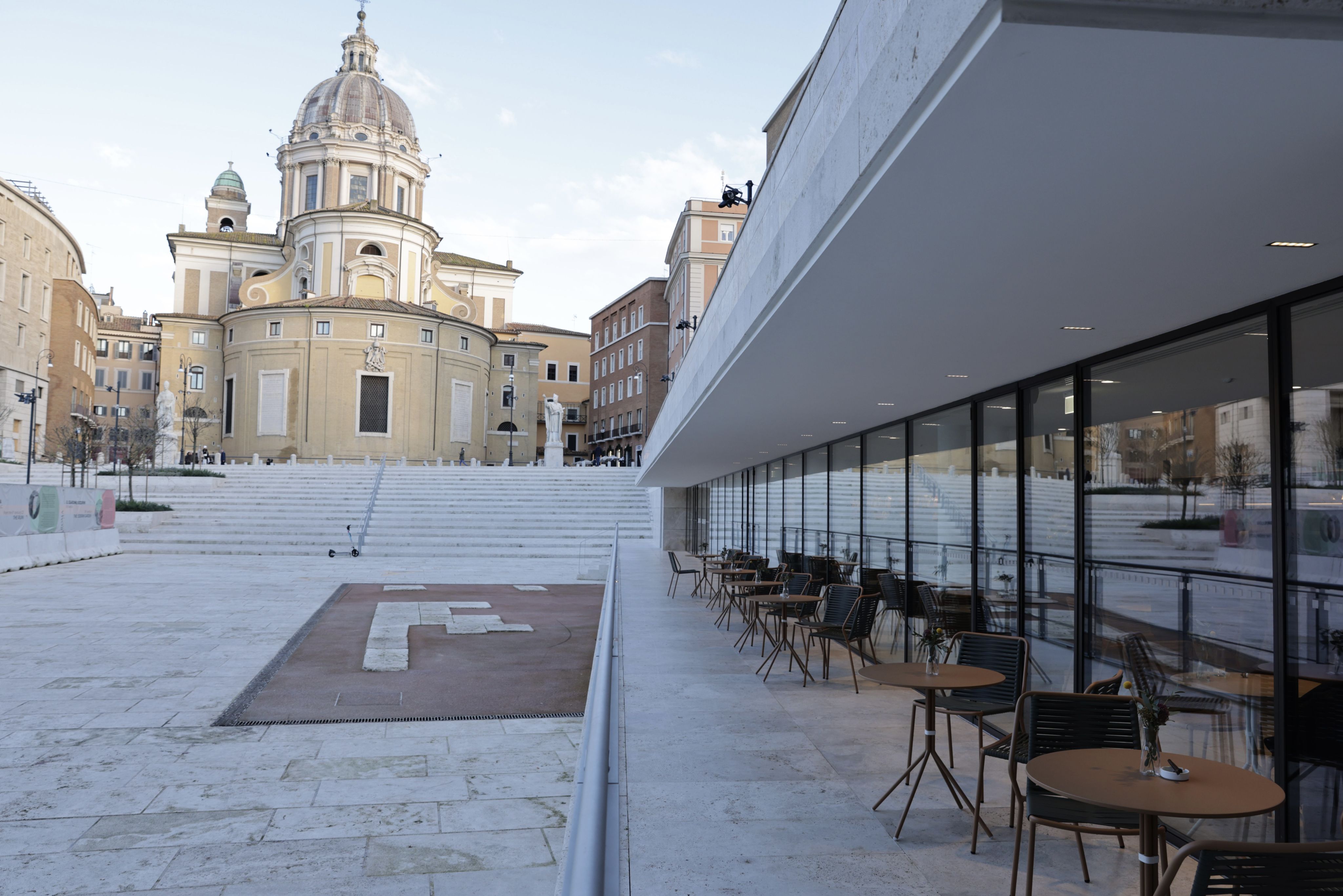 Augusto Caffè apre a Piazza Augusto Imperatore con una nuova veste