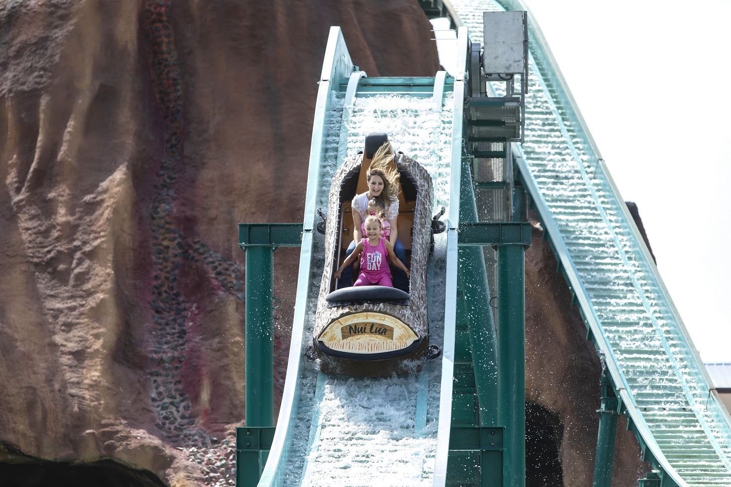 A MagicLand montagna russa in legno da marzo 2027