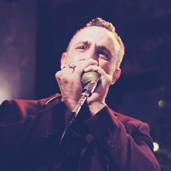 Simone Nobile Blues Band domani all’Alexanderplatz Jazz Club