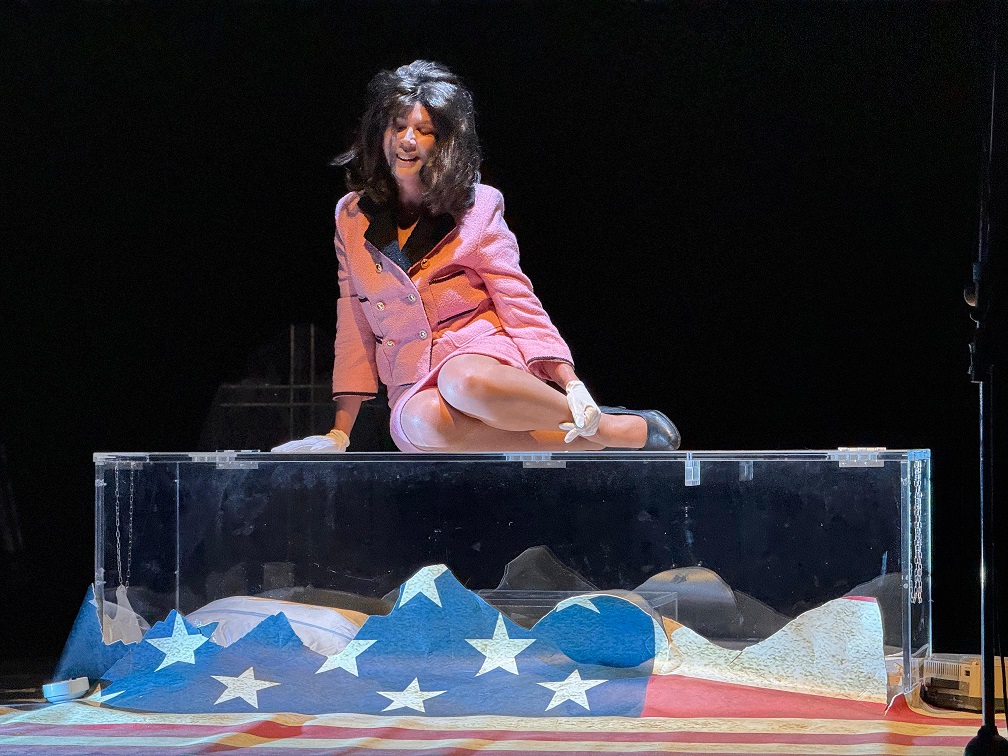 Il mito di Jackie rivive all'OFF/OFF Theatre dal 19 febbraio
