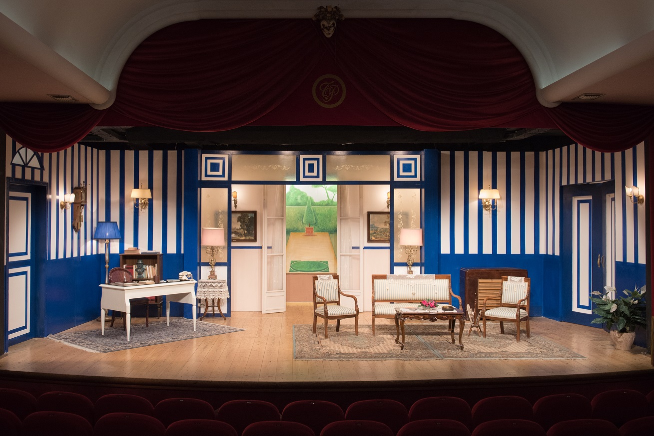 “Due dozzine di rose scarlatte” al Teatro Prati dal 24 aprile al 31 maggio
