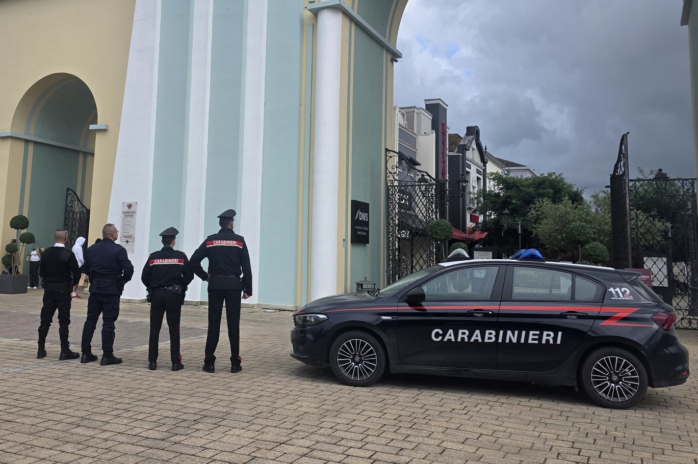Cinque arresti al C.C. Valmontone Outlet dei Carabinieri