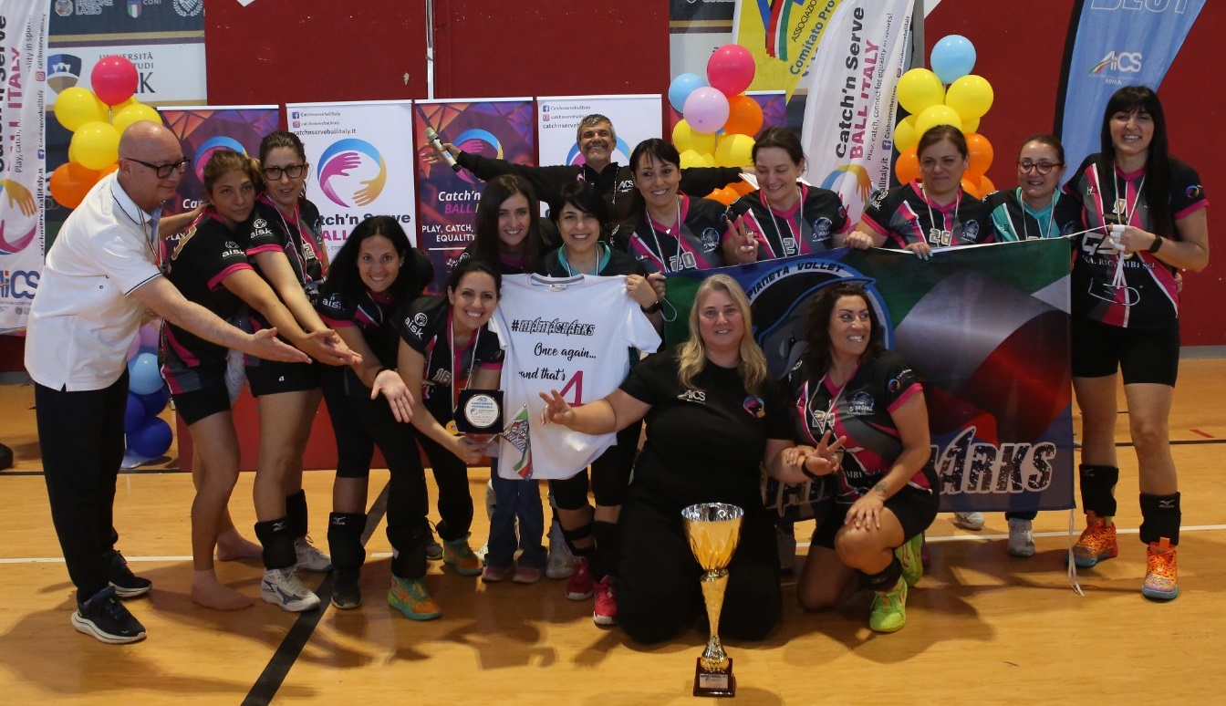 Mamasharks in trionfo alle finali provinciali di Catch'n Serve Ball